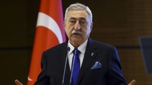 ESNAF BANKADAKİ PARASINA ERİŞEMİYOR