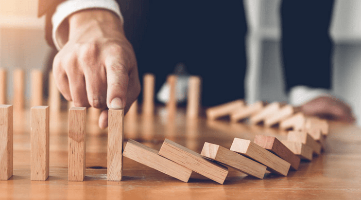 ÜLKE VE SEKTÖR RİSKLERİ 