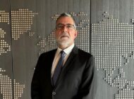 YAPAY ZEKÂ KULLANIMI, GÜVEN ENDİŞELERİNE RAĞMEN YAYGINLAŞIYOR