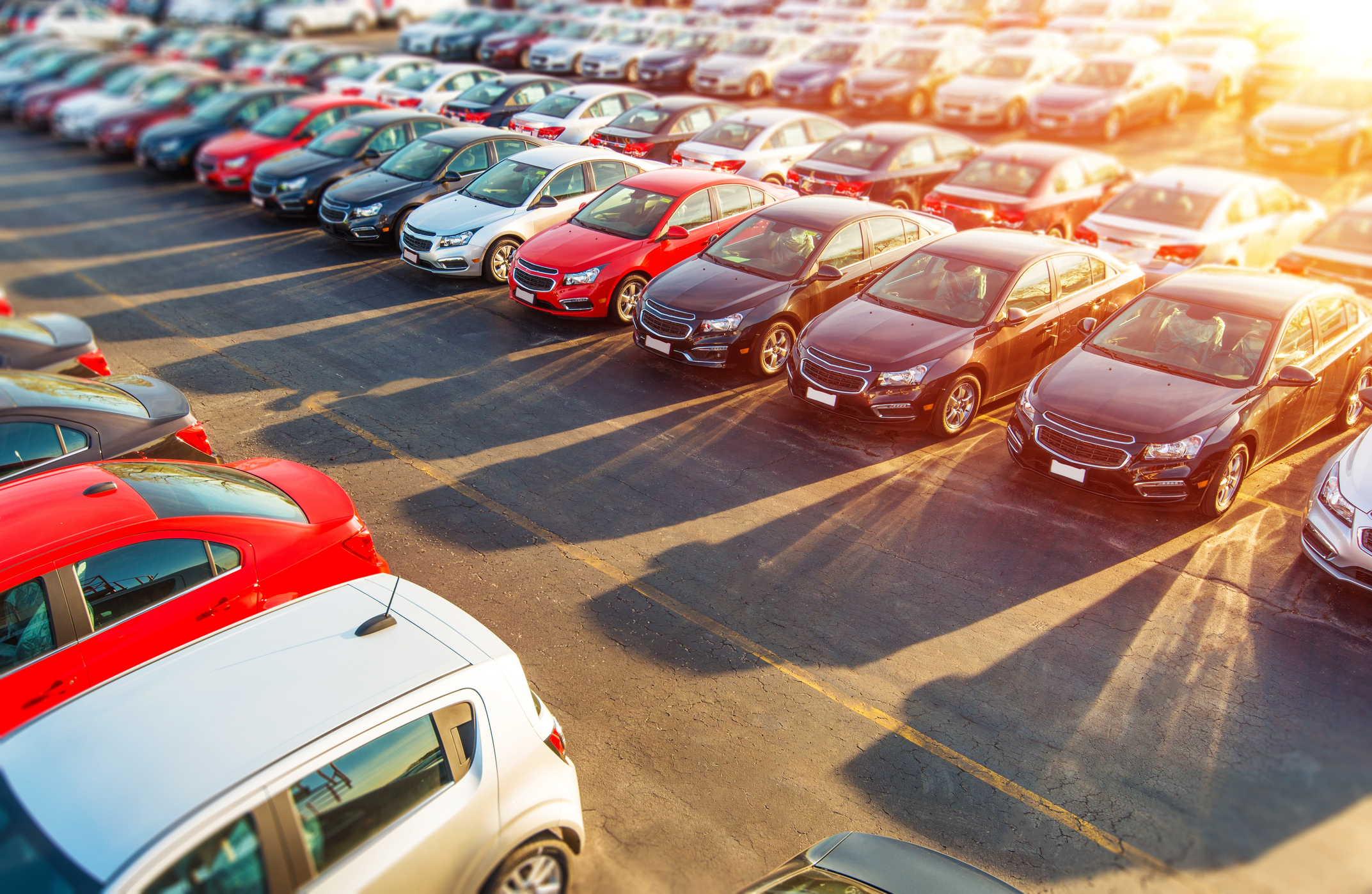 OTOMOTİVDE DENGELER DEĞİŞİYOR: SIFIR ARAÇ KAMPANYALARI İKİNCİ ELİ BASKILIYOR